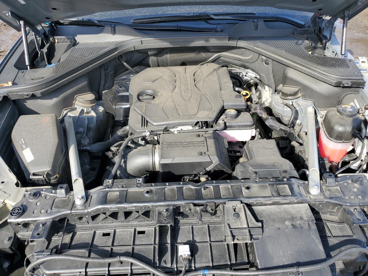 2024 Genesis GV80 - Image 12