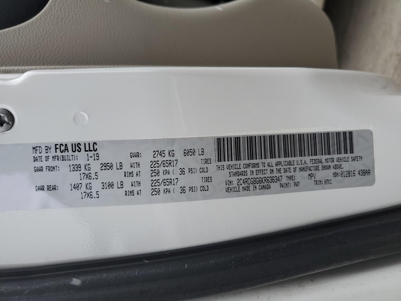 2019 Dodge Caravan - Image 13