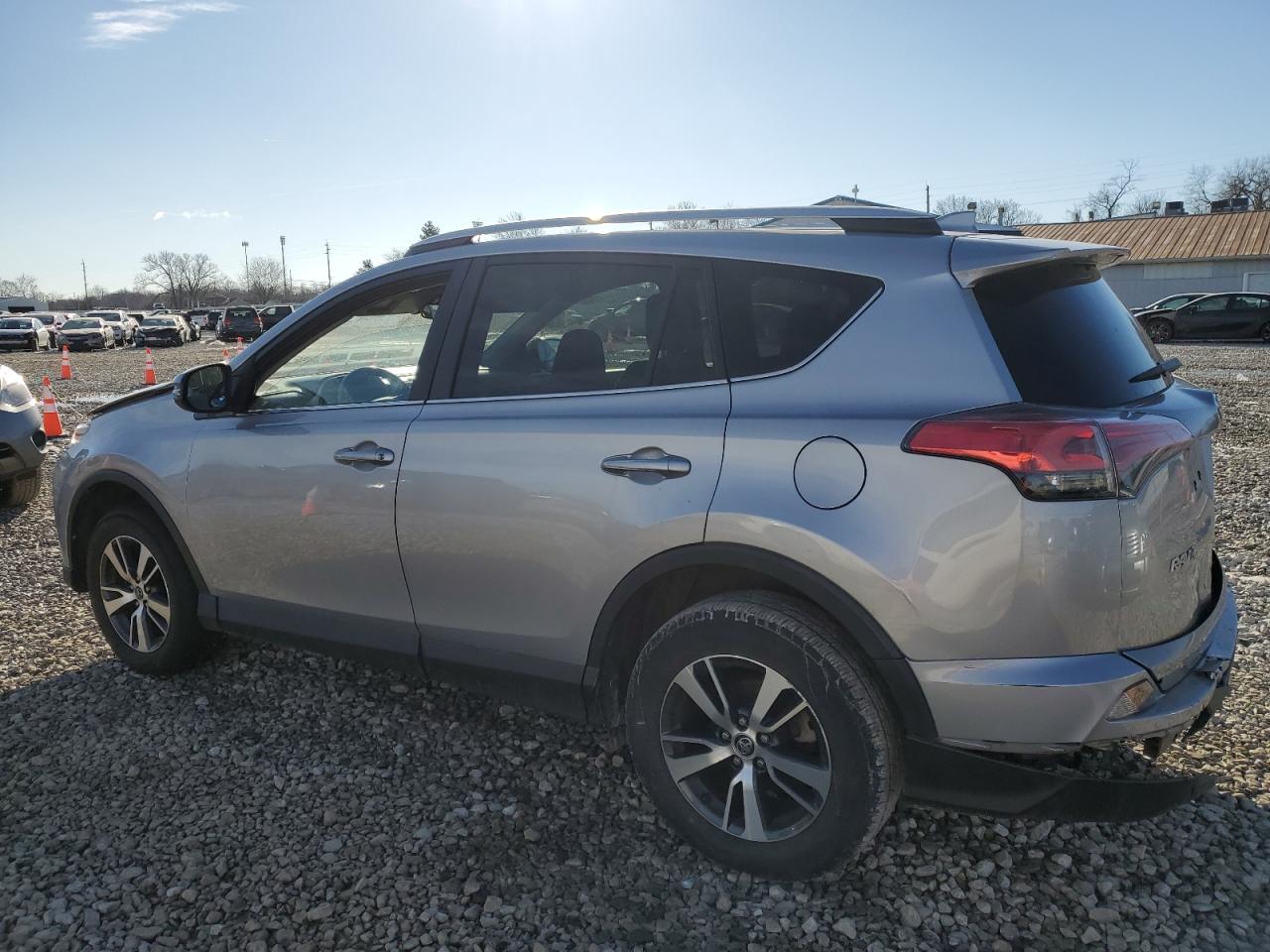 2016 Toyota RAV 4 - Image 2