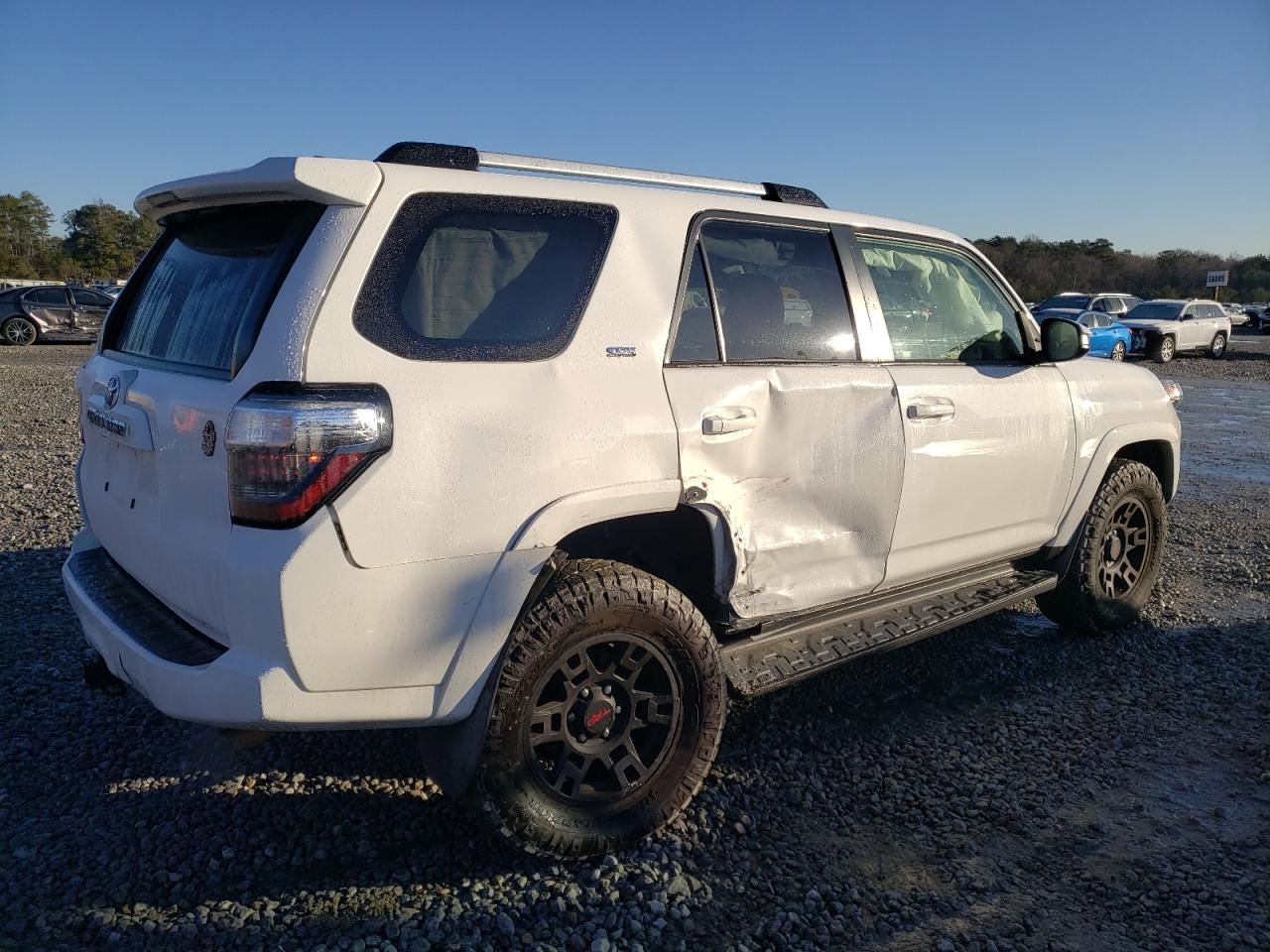 2020 Toyota 4Runner - Image 3