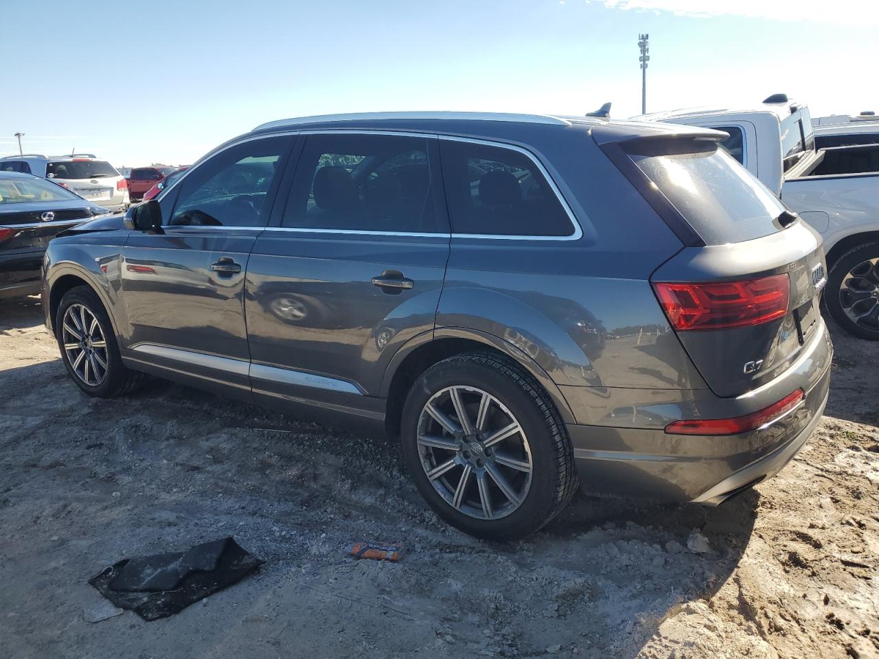 2018 Audi Q7 - Image 2