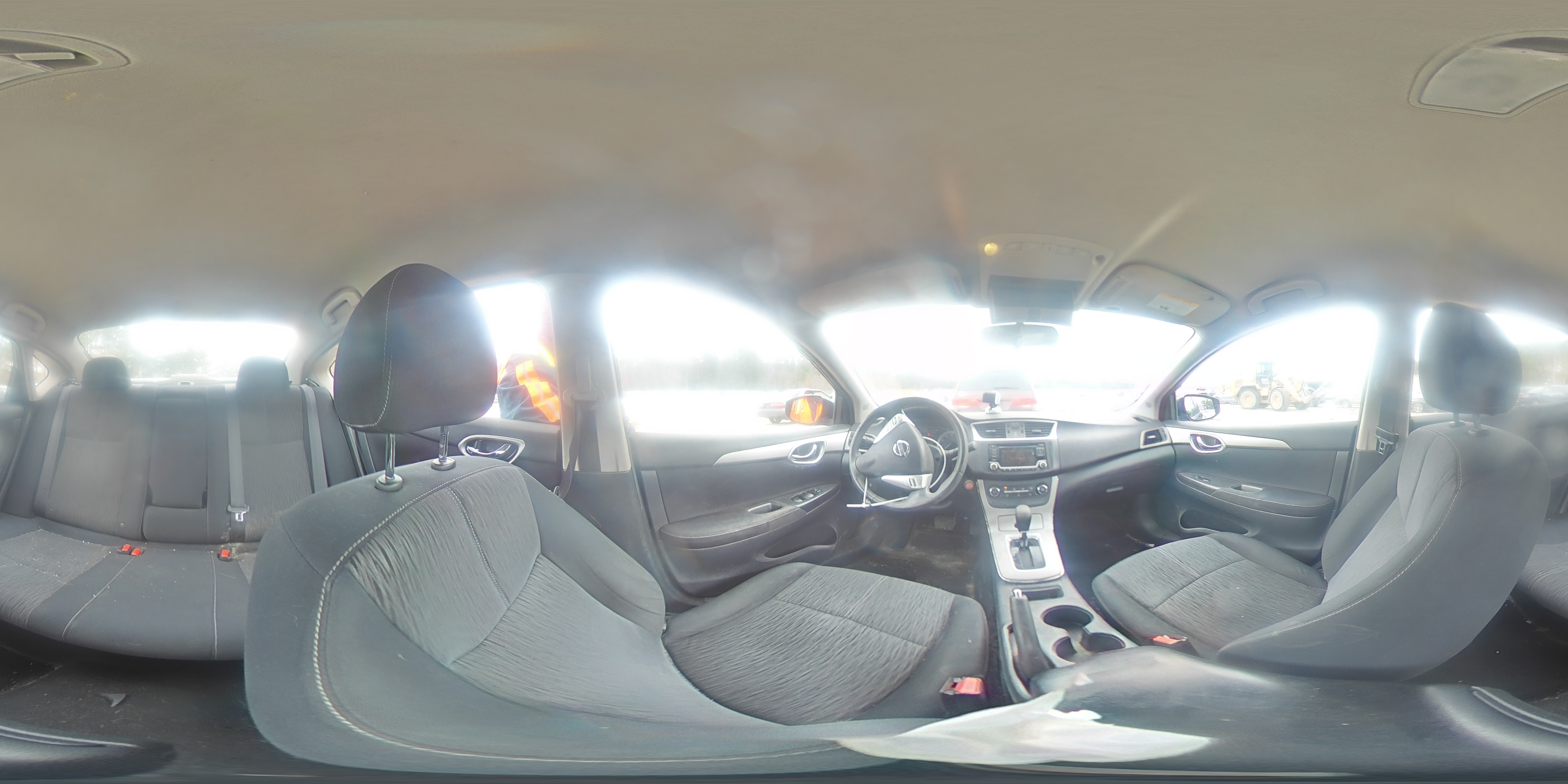 2015 Nissan Sentra - Image 13