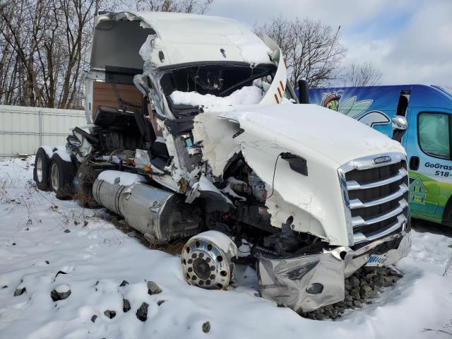 2022 Freightliner Cascadia 126 