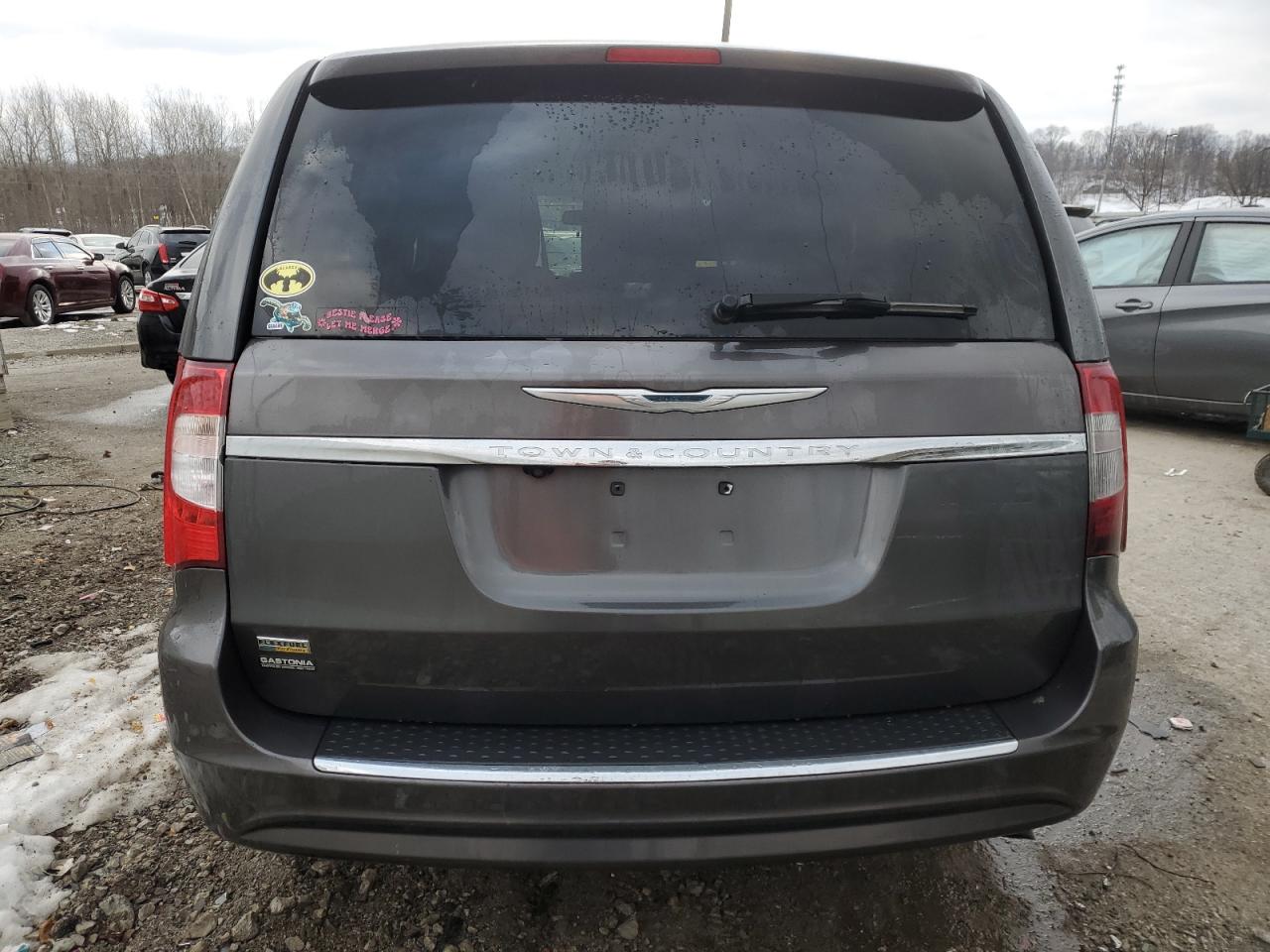 2016 Chrysler Town & Country - Image 6
