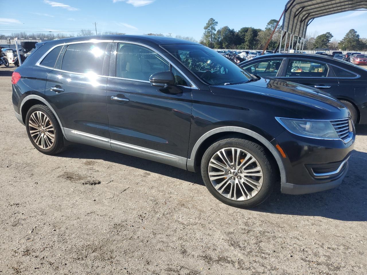 VIN 2LMPJ6LR1GBL37469 2016 LINCOLN MKX no.4