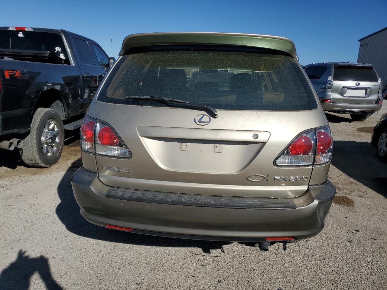 2003 Lexus RX - Image 6