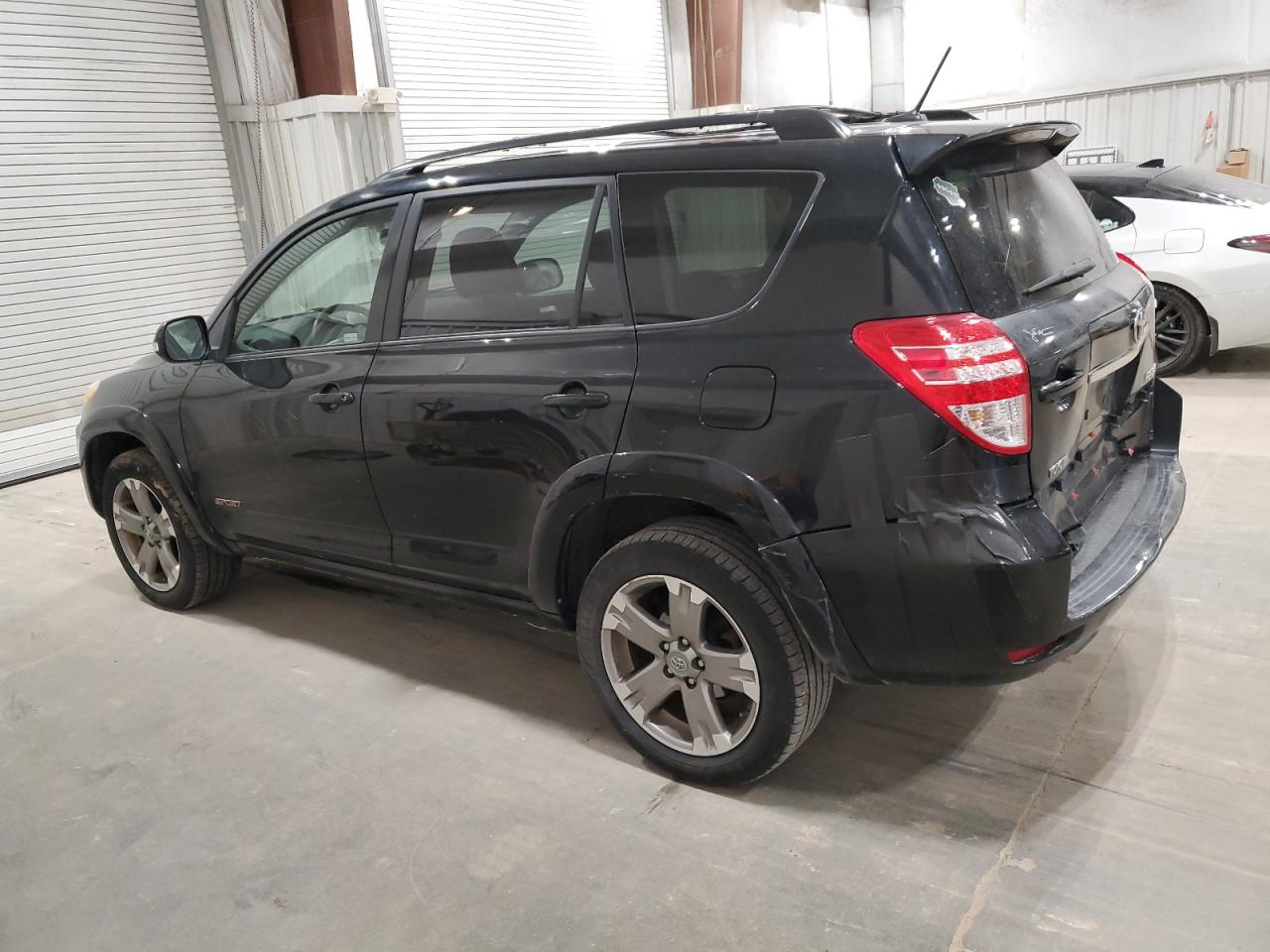 2010 Toyota RAV 4 - Image 2