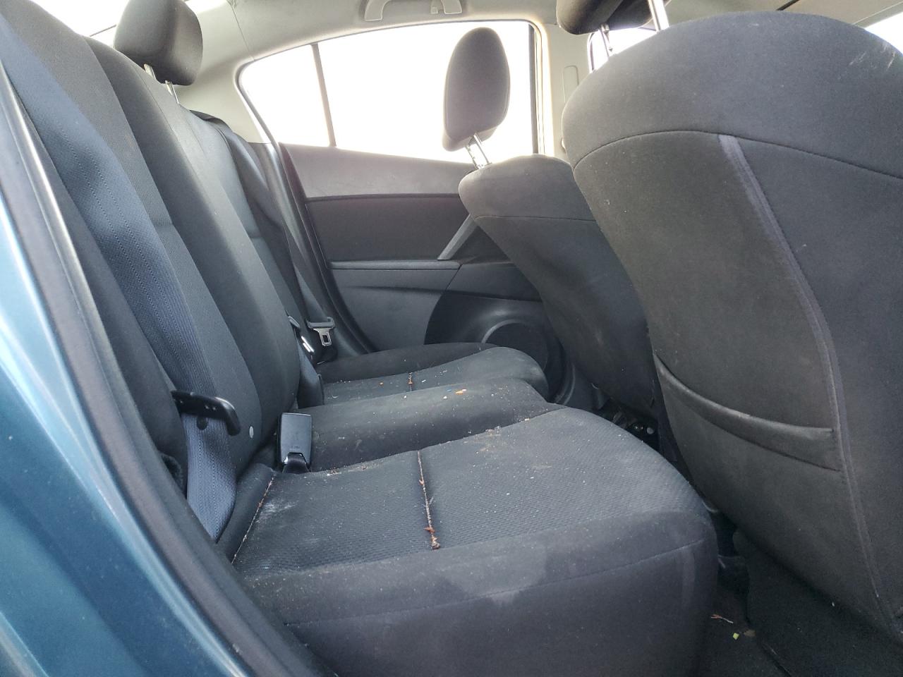 2011 Mazda 3 - Image 10