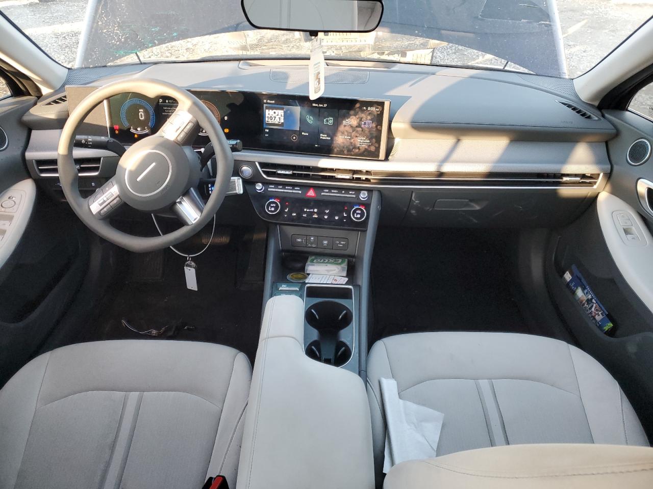 2024 Hyundai Sonata - Image 8