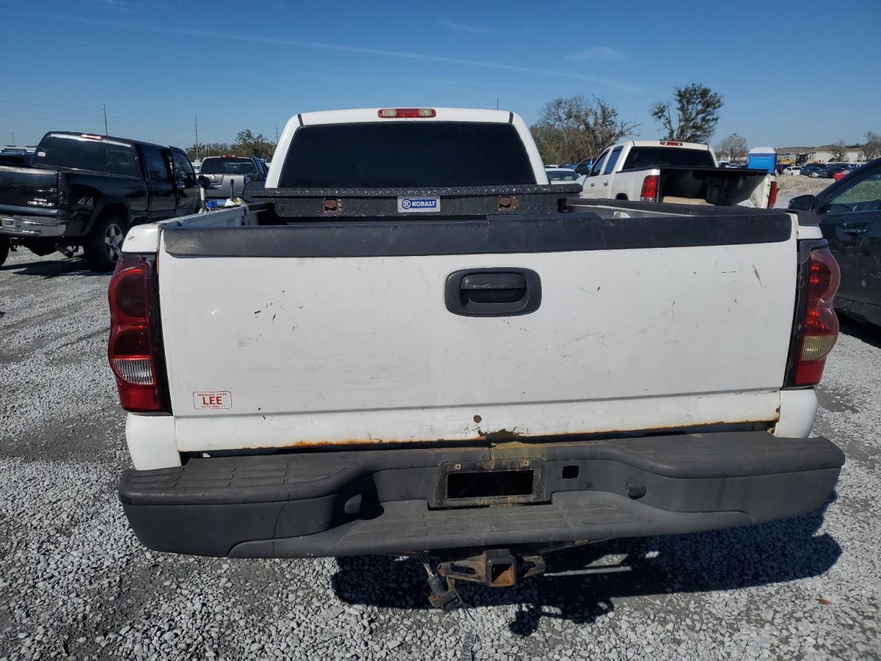 2007 Chevrolet Silverado - Image 6