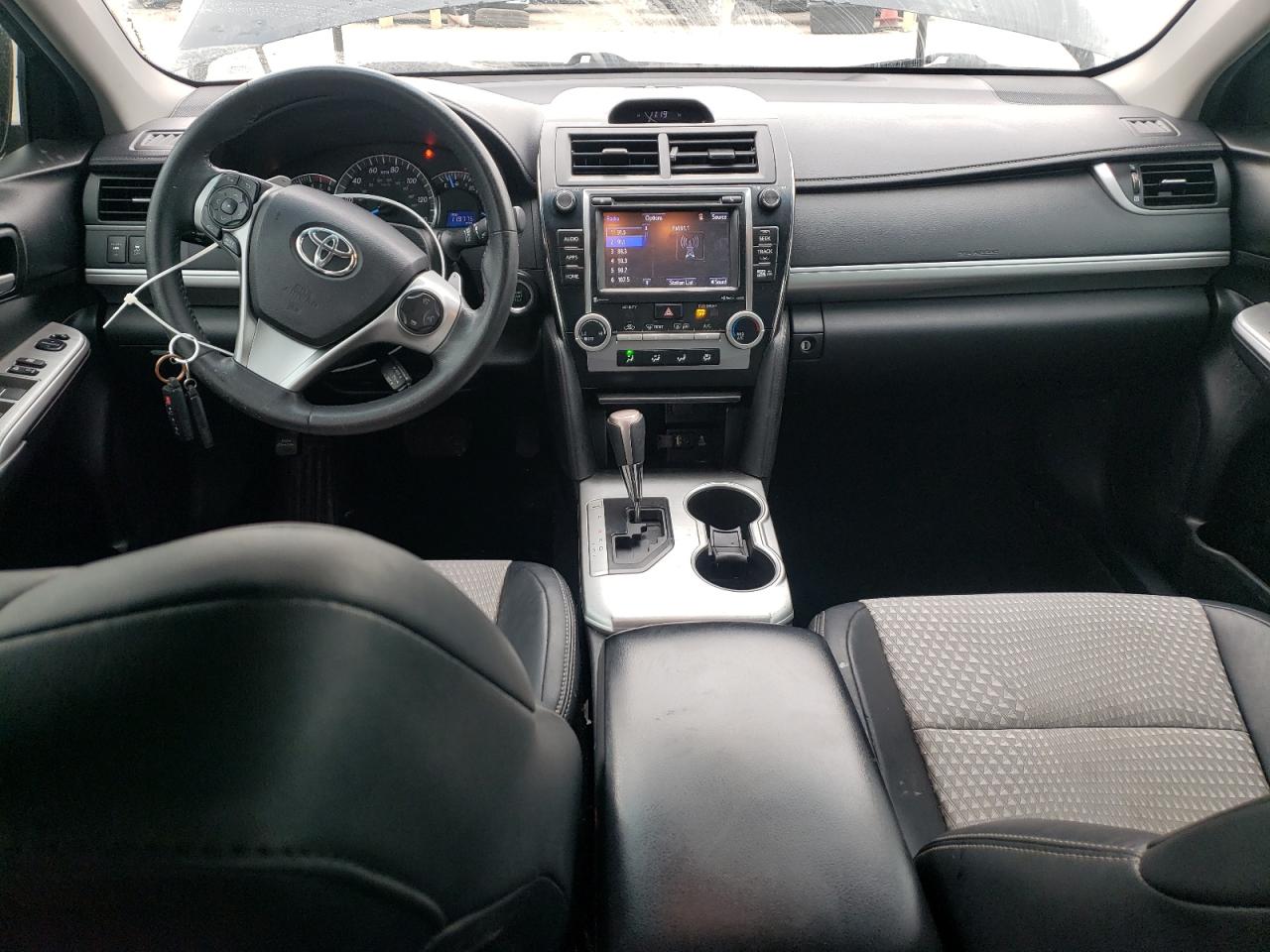 2014 Toyota Camry - Image 8