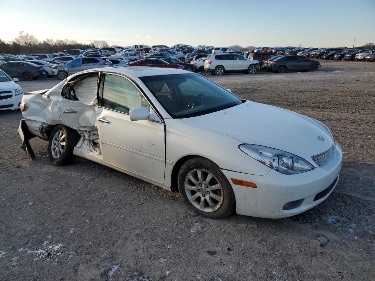 2003 Lexus ES - Image 4