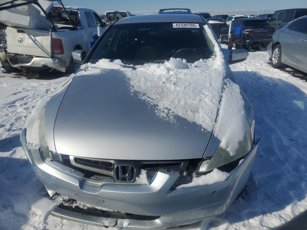 2004 Honda Accord - Image 5