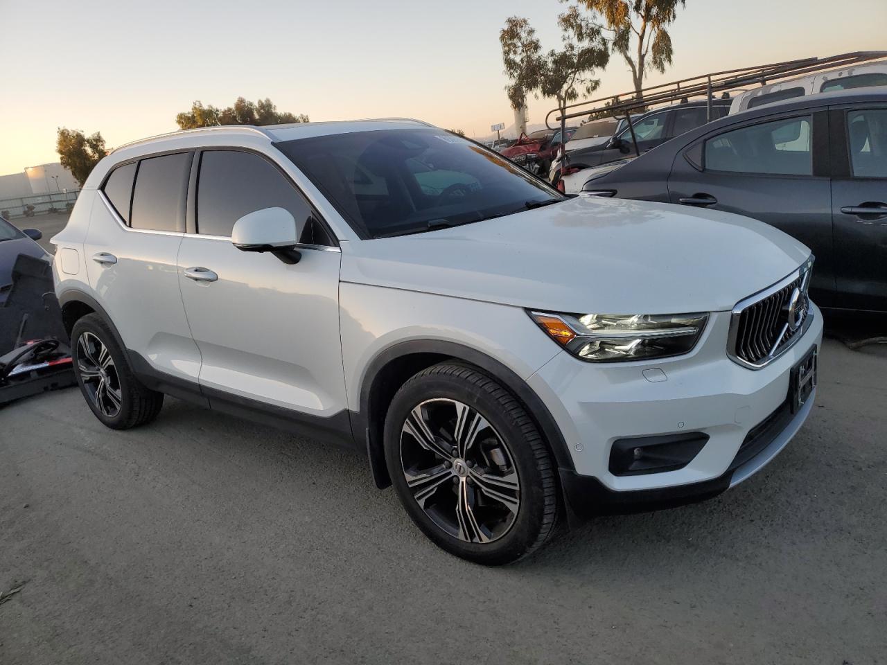 2019 Volvo XC40 - Image 4