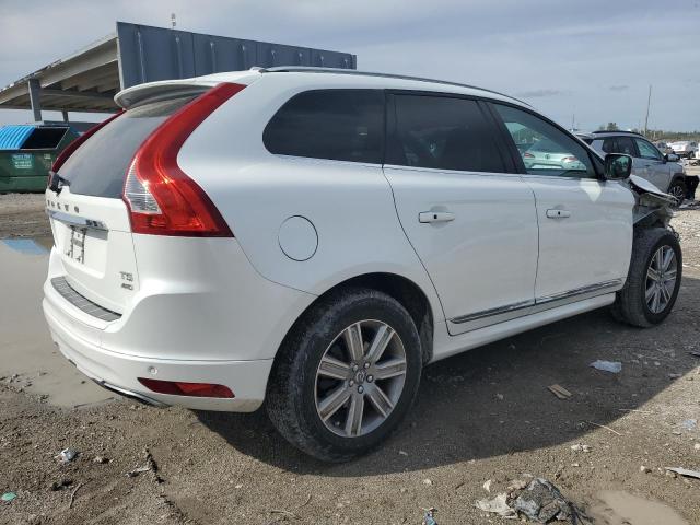  VOLVO XC60 2017 Білий