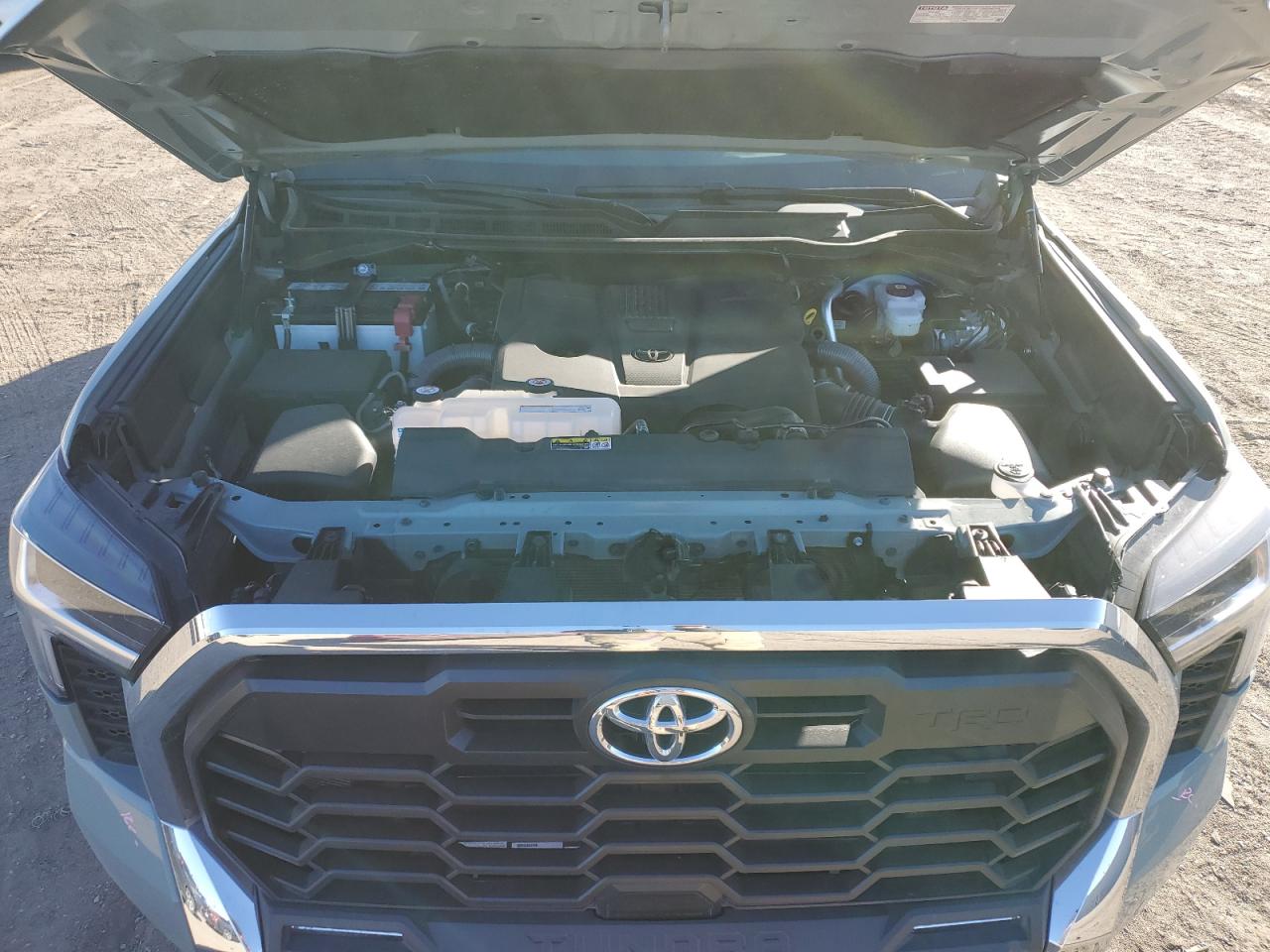 2023 Toyota Tundra - Image 11