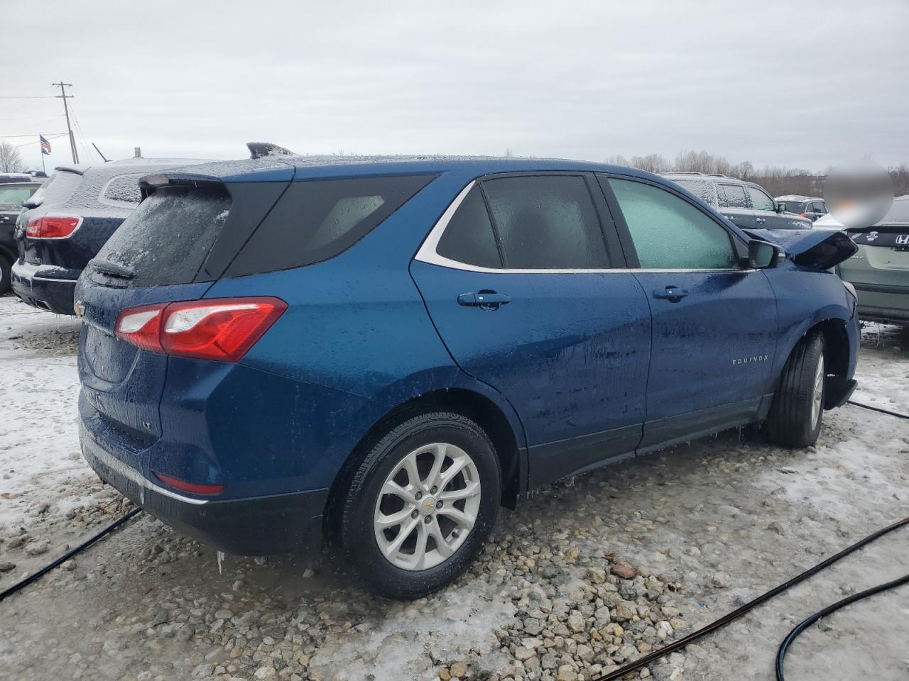 2019 Chevrolet Equinox - Image 3