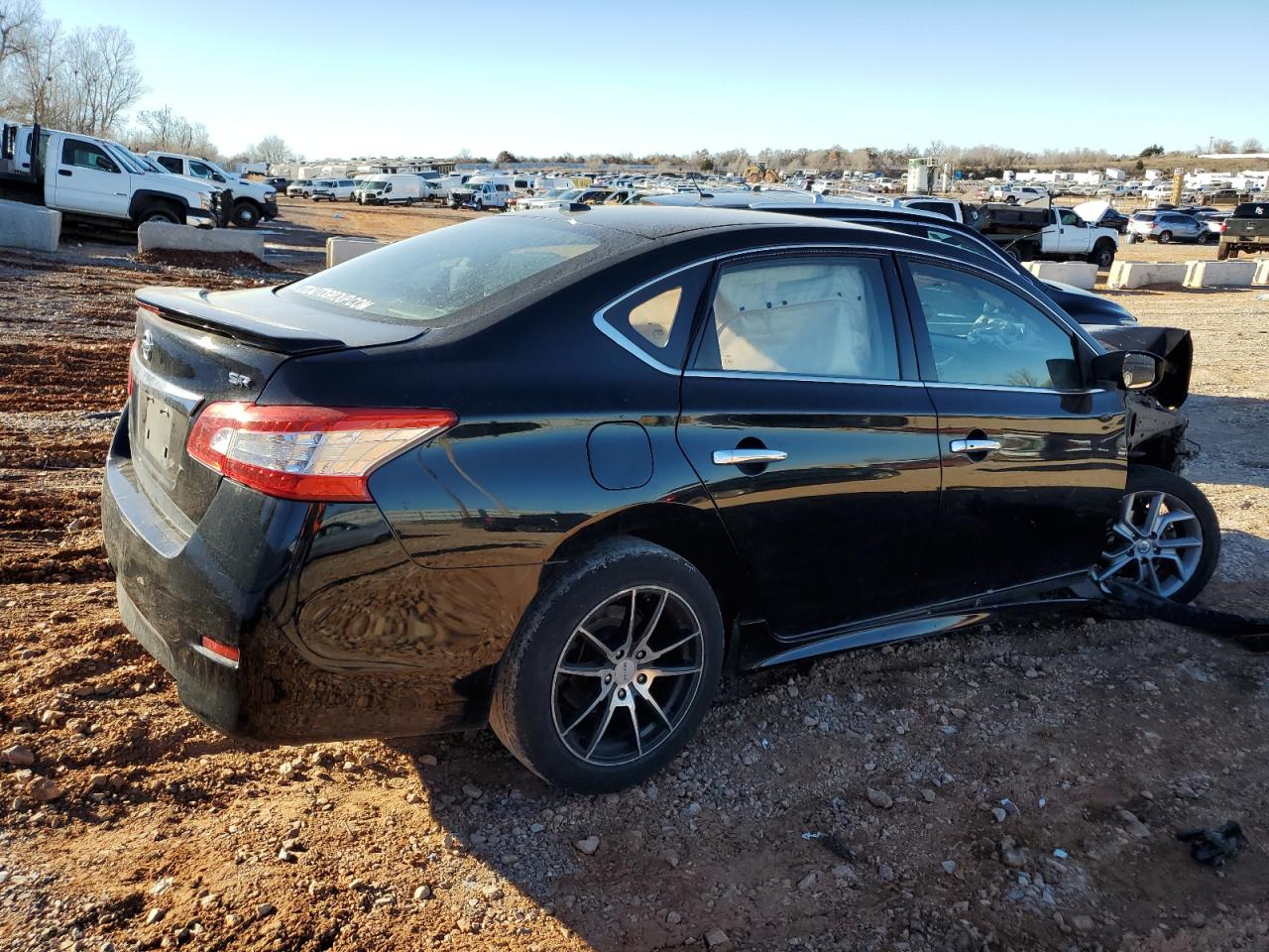 2015 Nissan Sentra - Image 3
