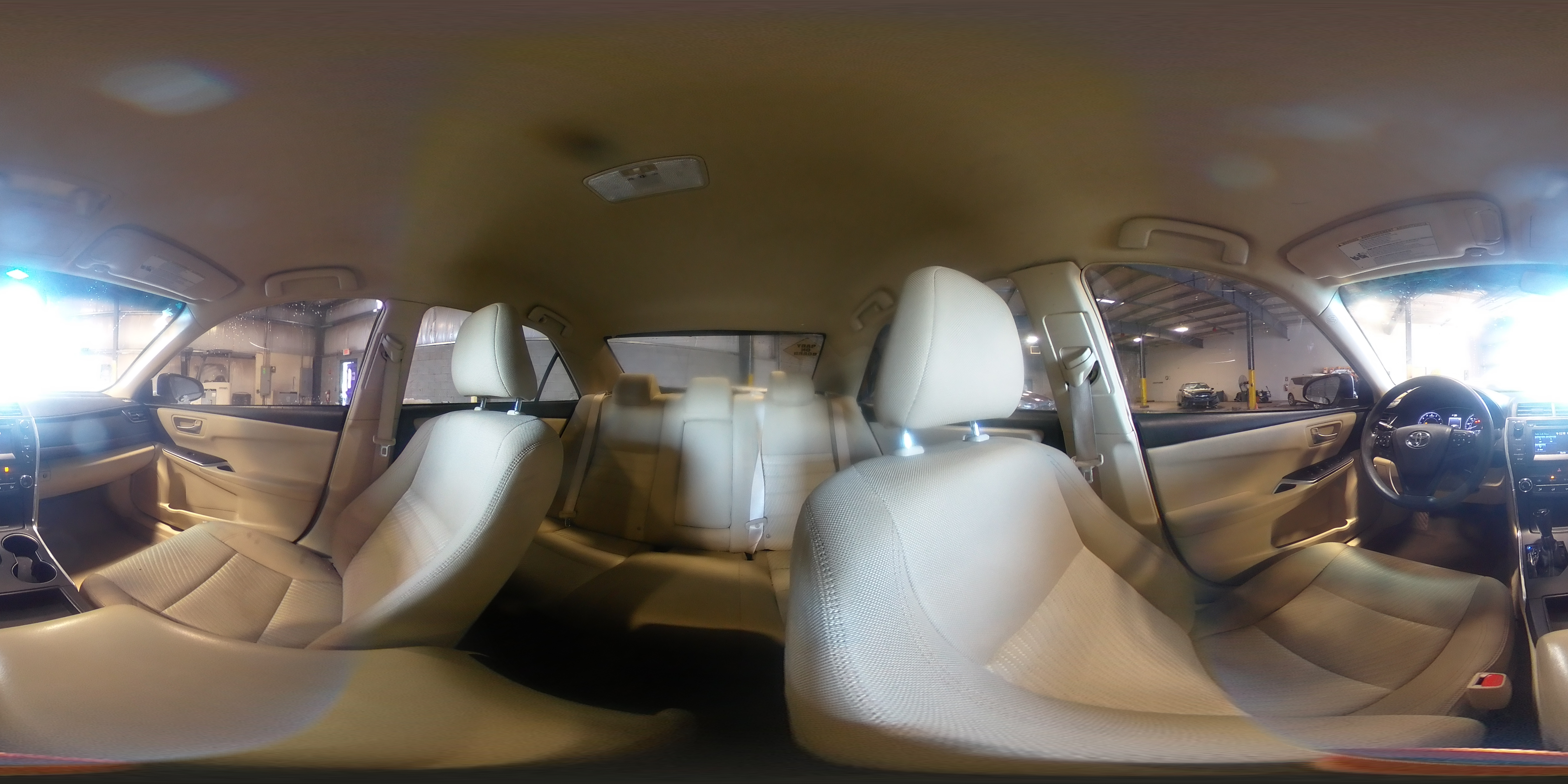 2016 Toyota Camry - Image 13