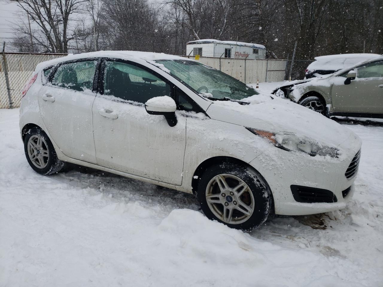 2018 Ford Fiesta - Image 4