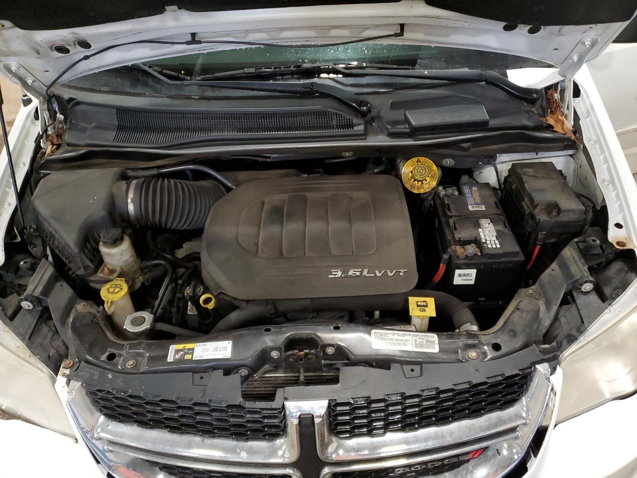 2014 Dodge Caravan - Image 12