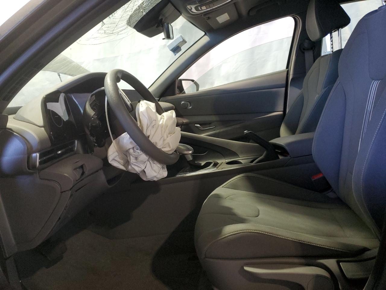 2024 Hyundai Elantra - Image 7
