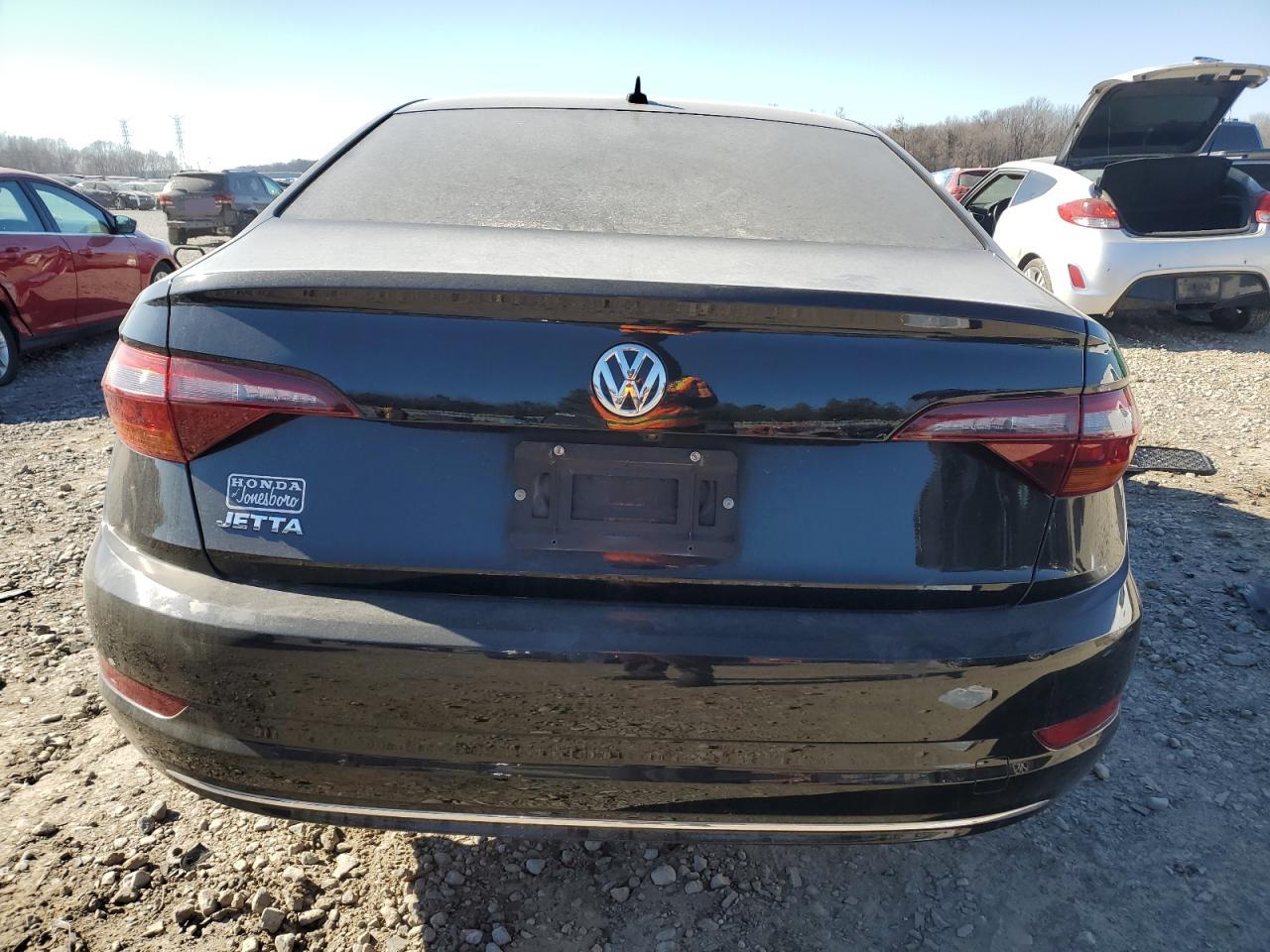 2019 Volkswagen Jetta - Image 6