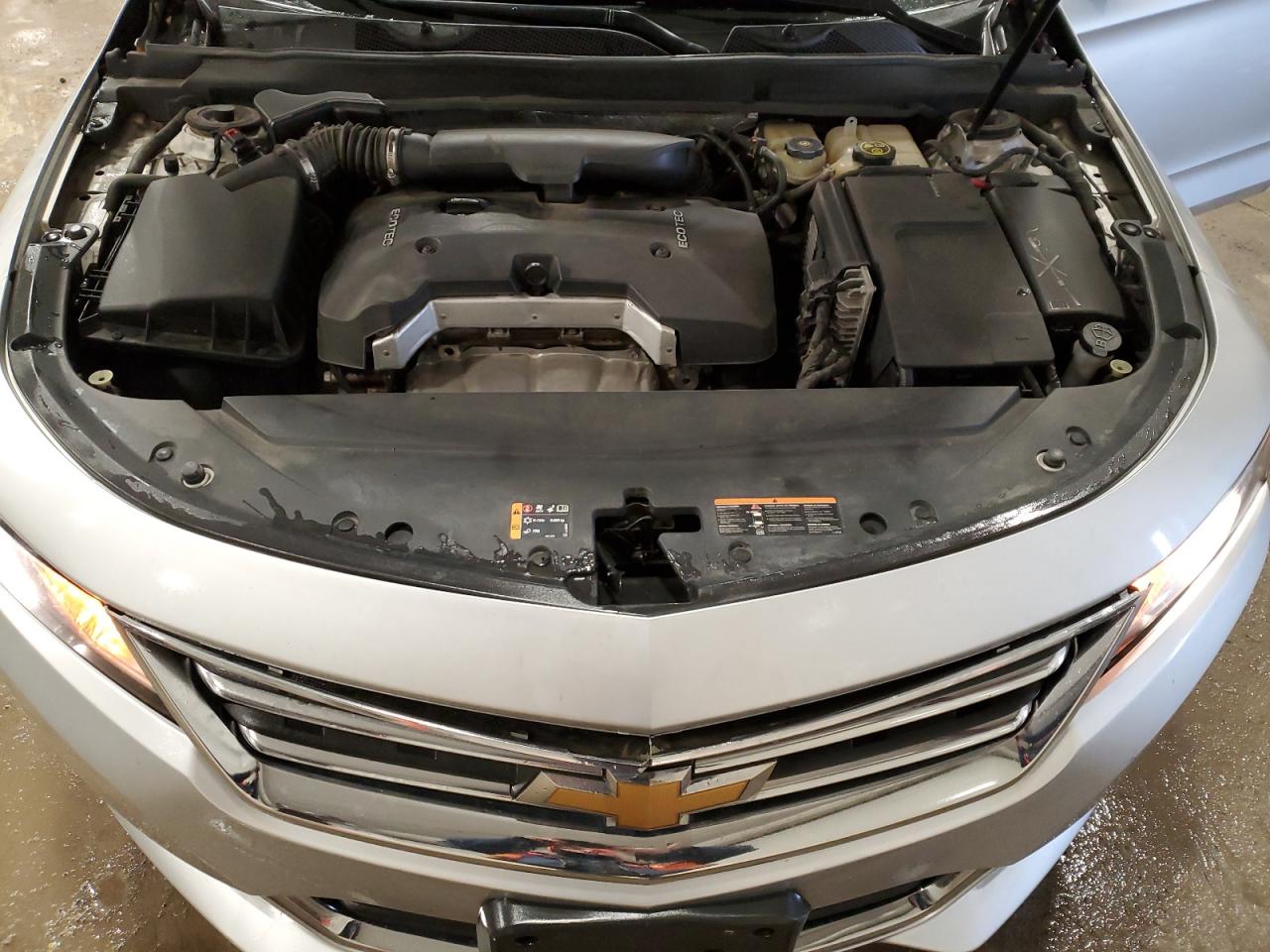 2016 Chevrolet Impala - Image 11