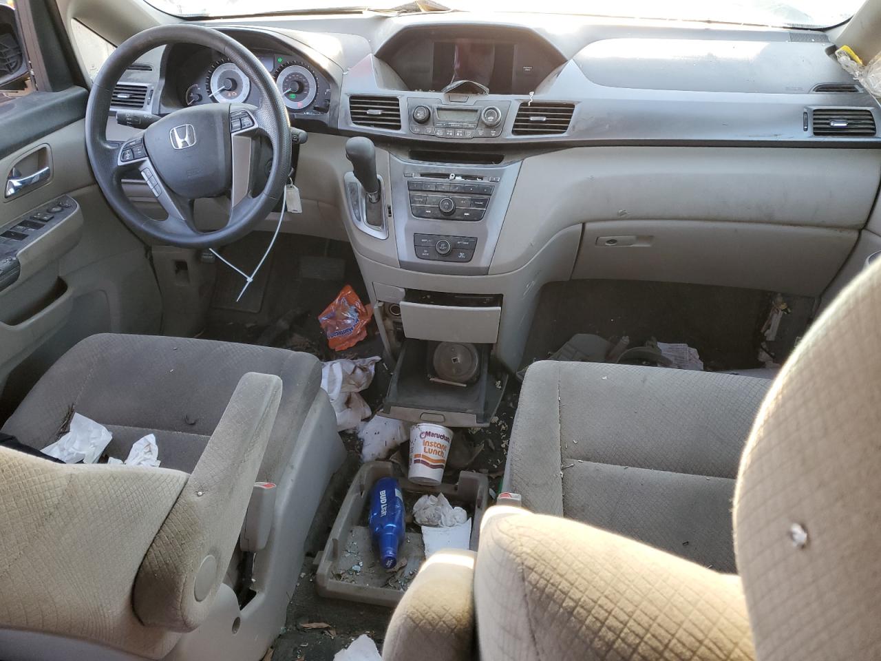 2015 Honda Odyssey - Image 8