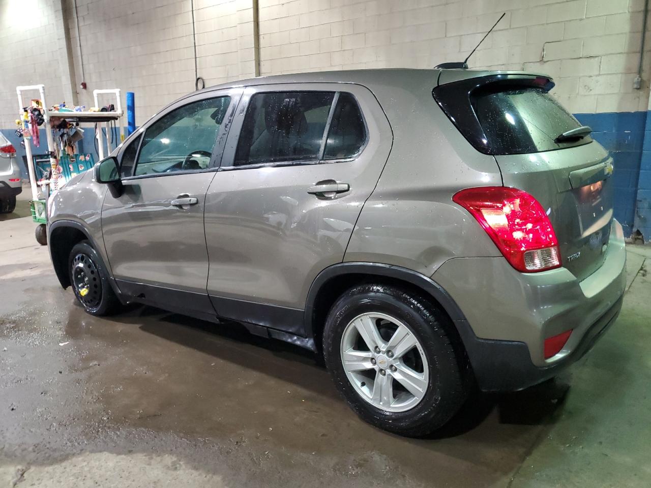 2020 Chevrolet Trax - Image 2