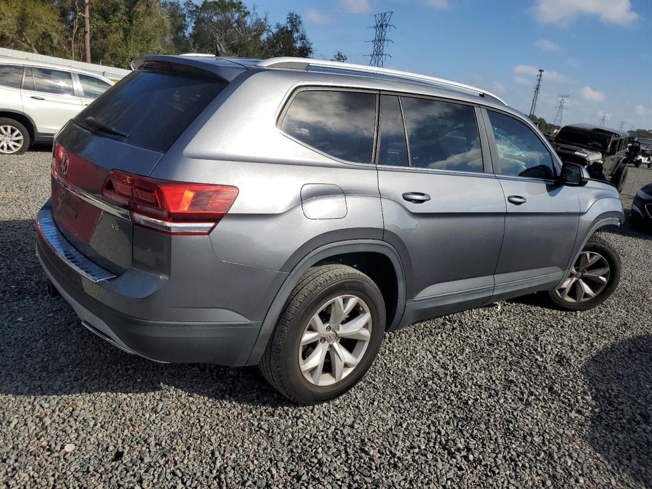 2019 Volkswagen Atlas - Image 3