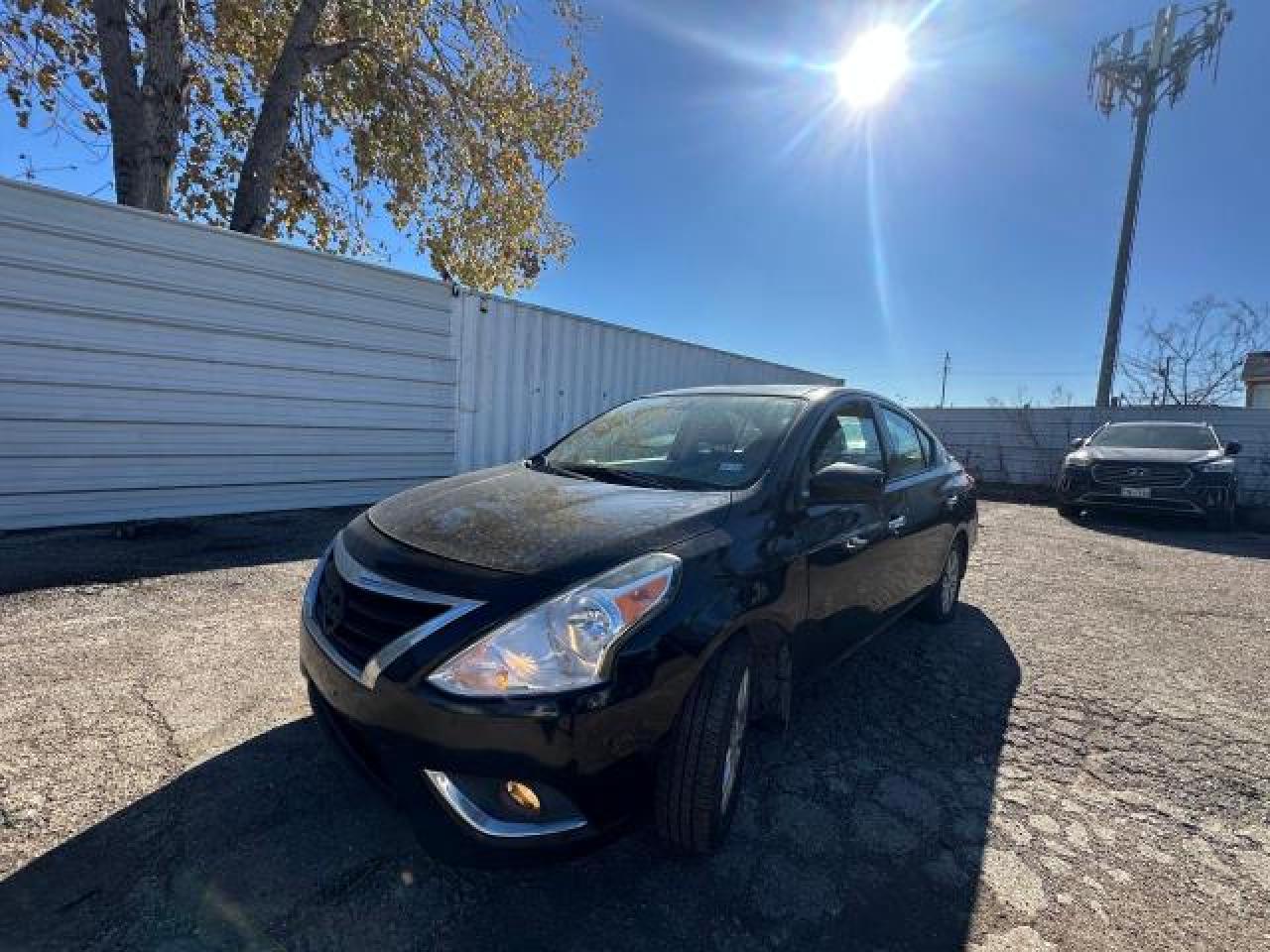 VIN 3N1CN7AP6HL867665 2017 NISSAN VERSA no.2