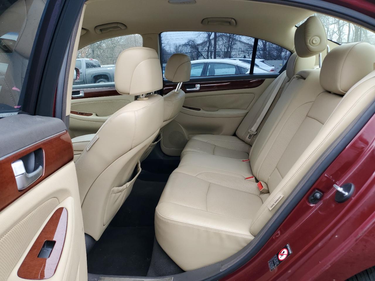 2012 Hyundai Genesis - Image 10