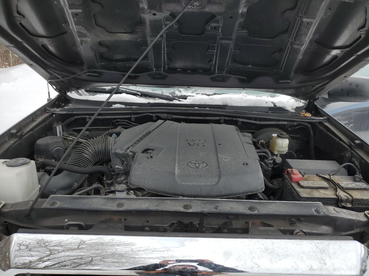 2015 Toyota Tacoma - Image 11