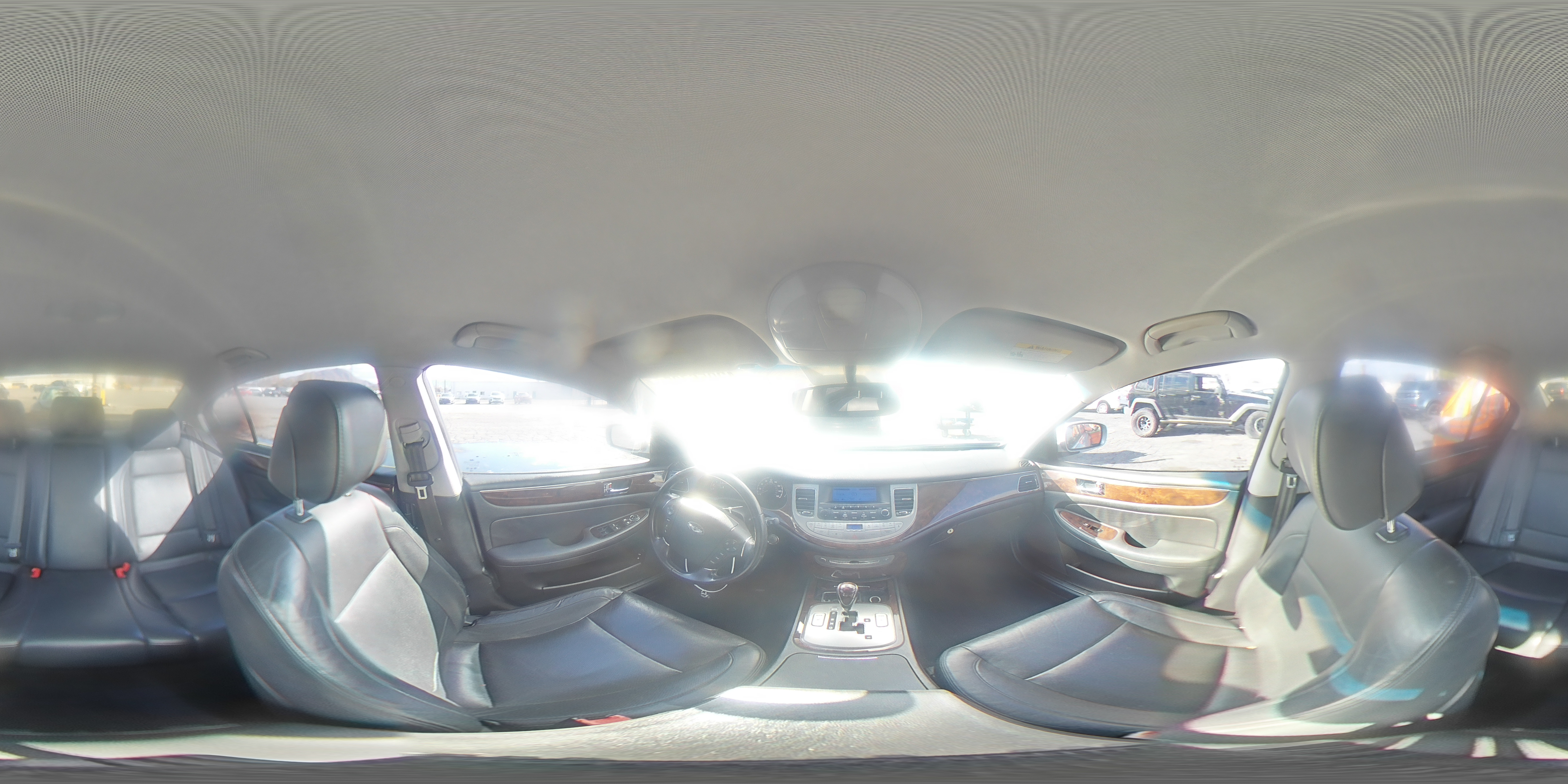 2011 Hyundai Genesis - Image 13
