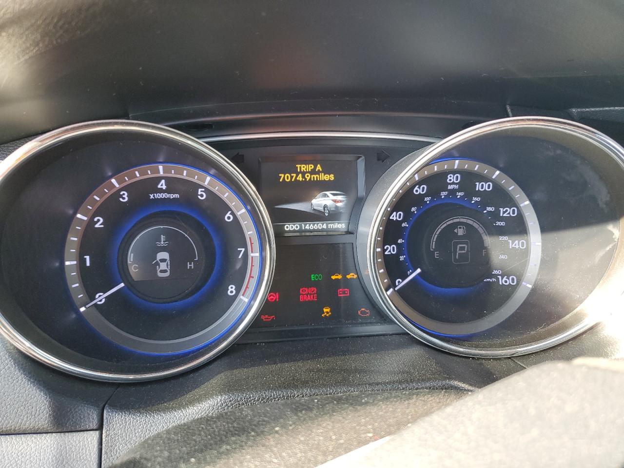2014 Hyundai Sonata - Image 9