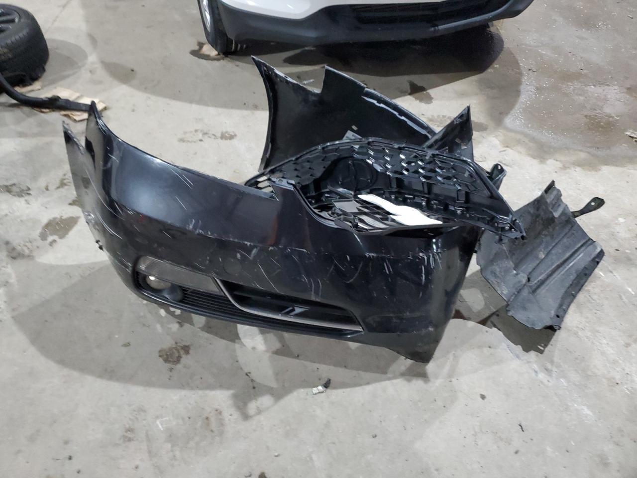 2012 Acura TL - Image 12