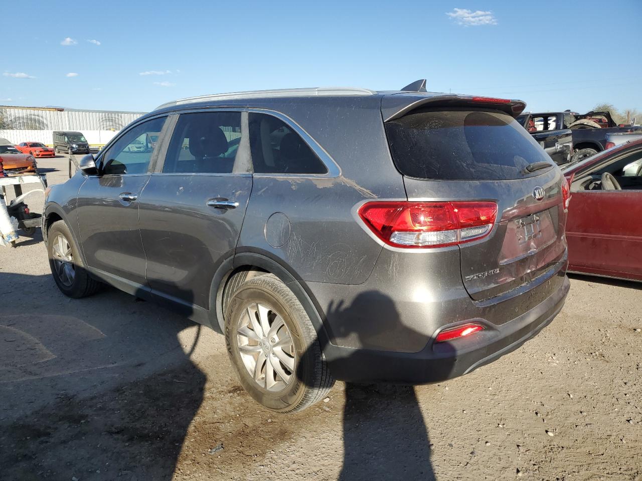2016 Kia Sorento - Image 2
