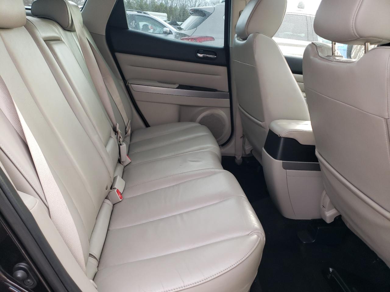 2010 Mazda CX-7 - Image 11