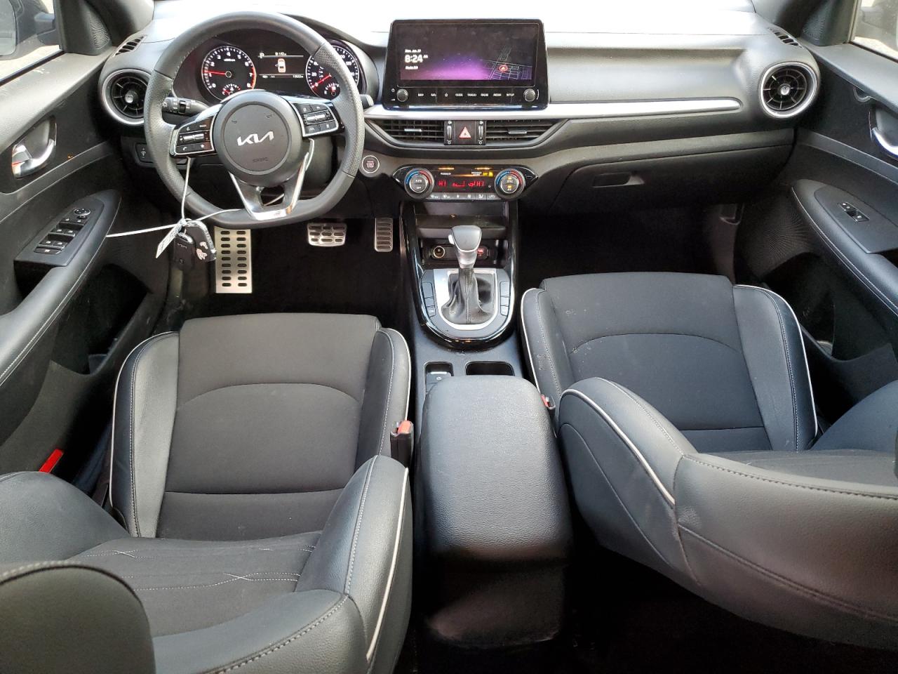 2023 Kia Forte - Image 8