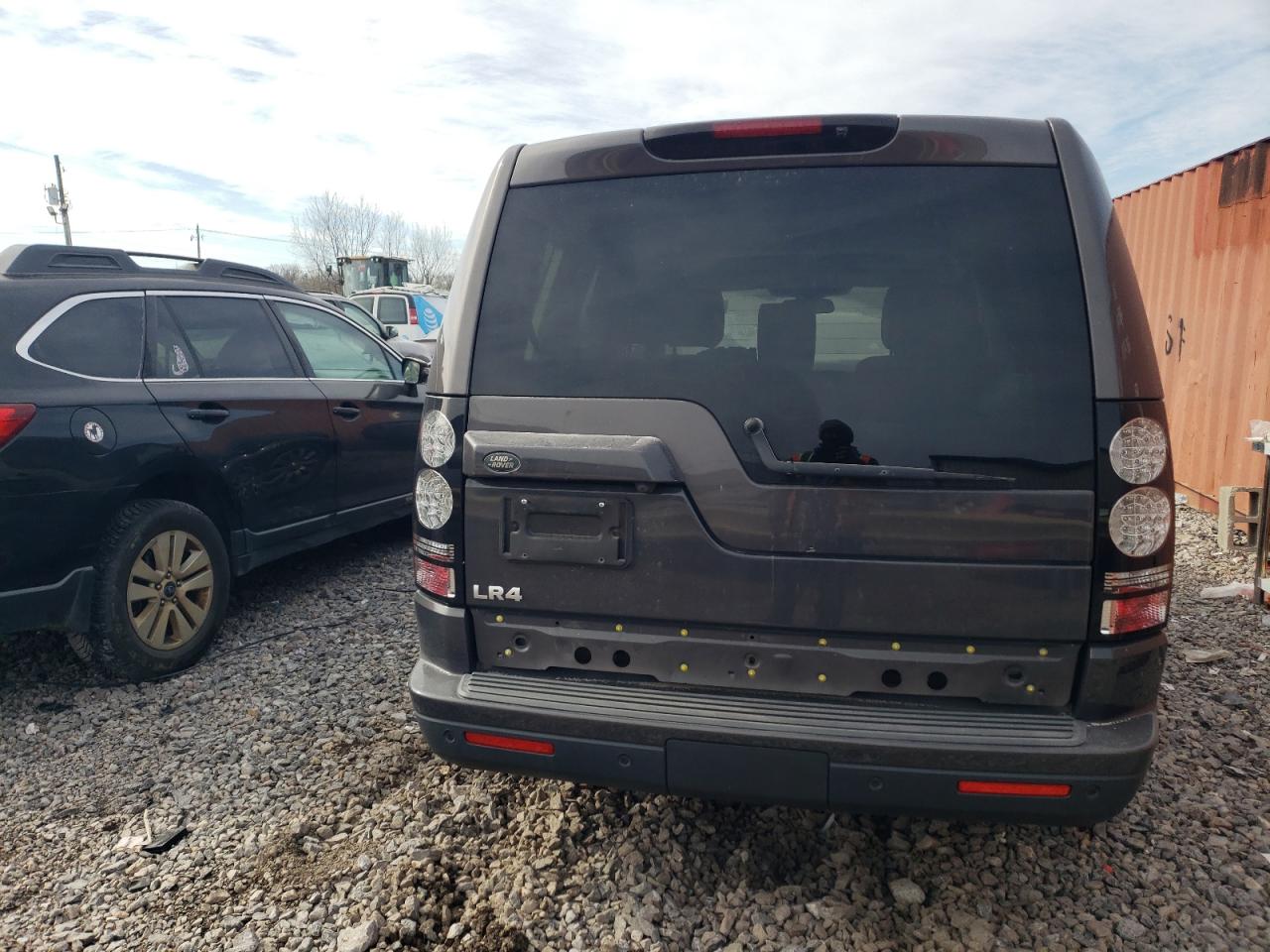 2016 Land Rover LR4 - Image 6