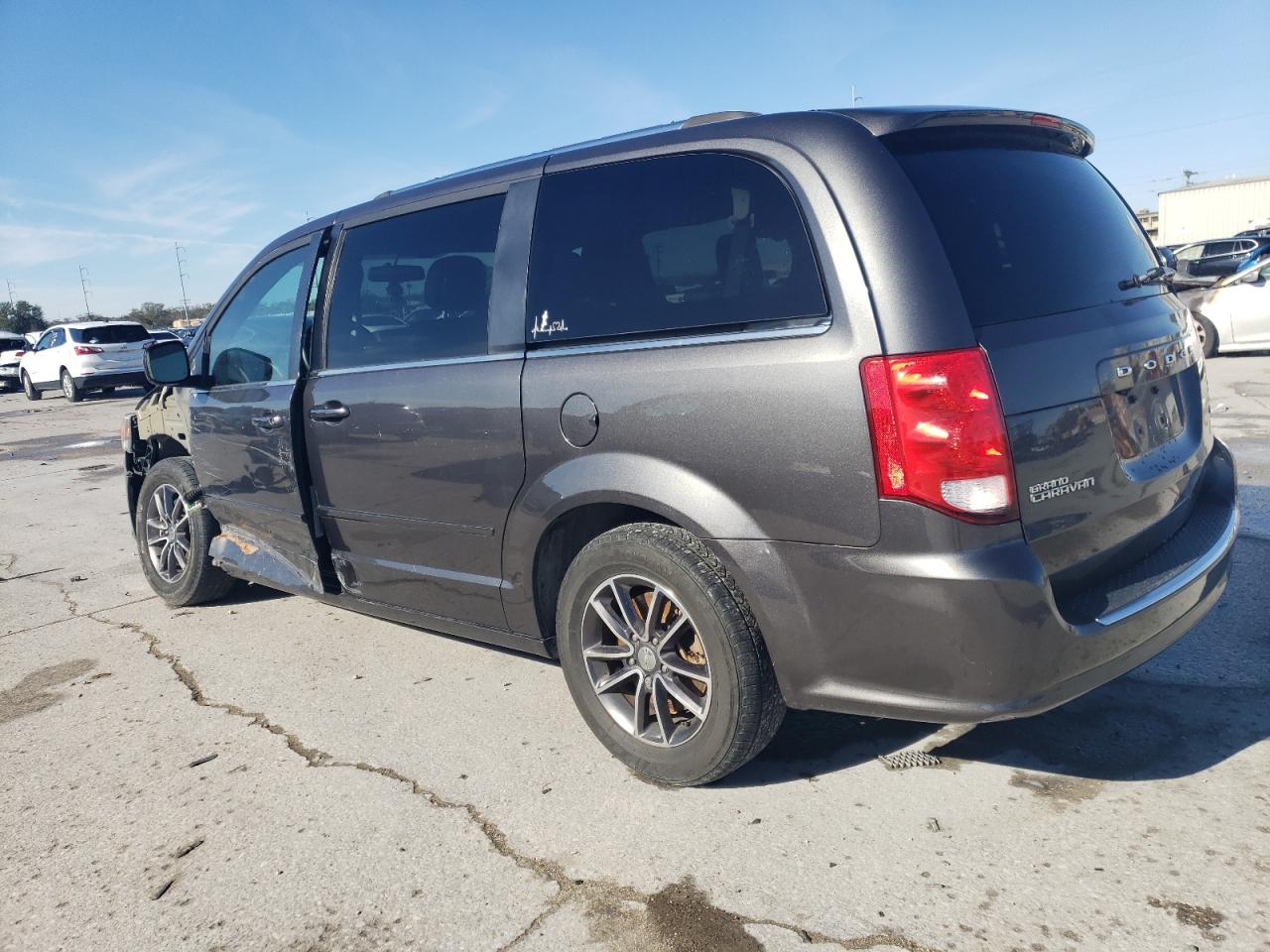 2016 Dodge Caravan - Image 2