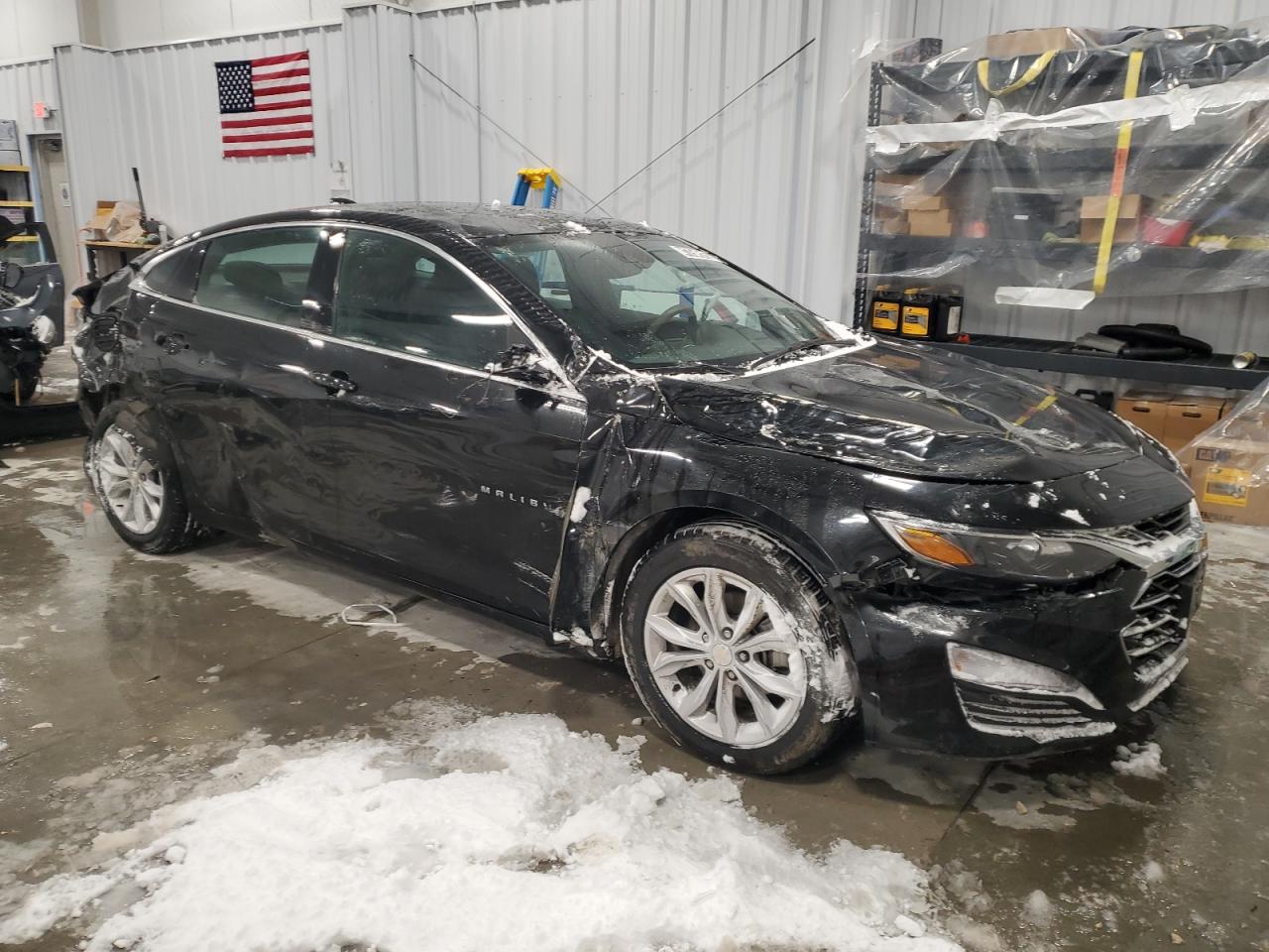 2023 Chevrolet Malibu - Image 4