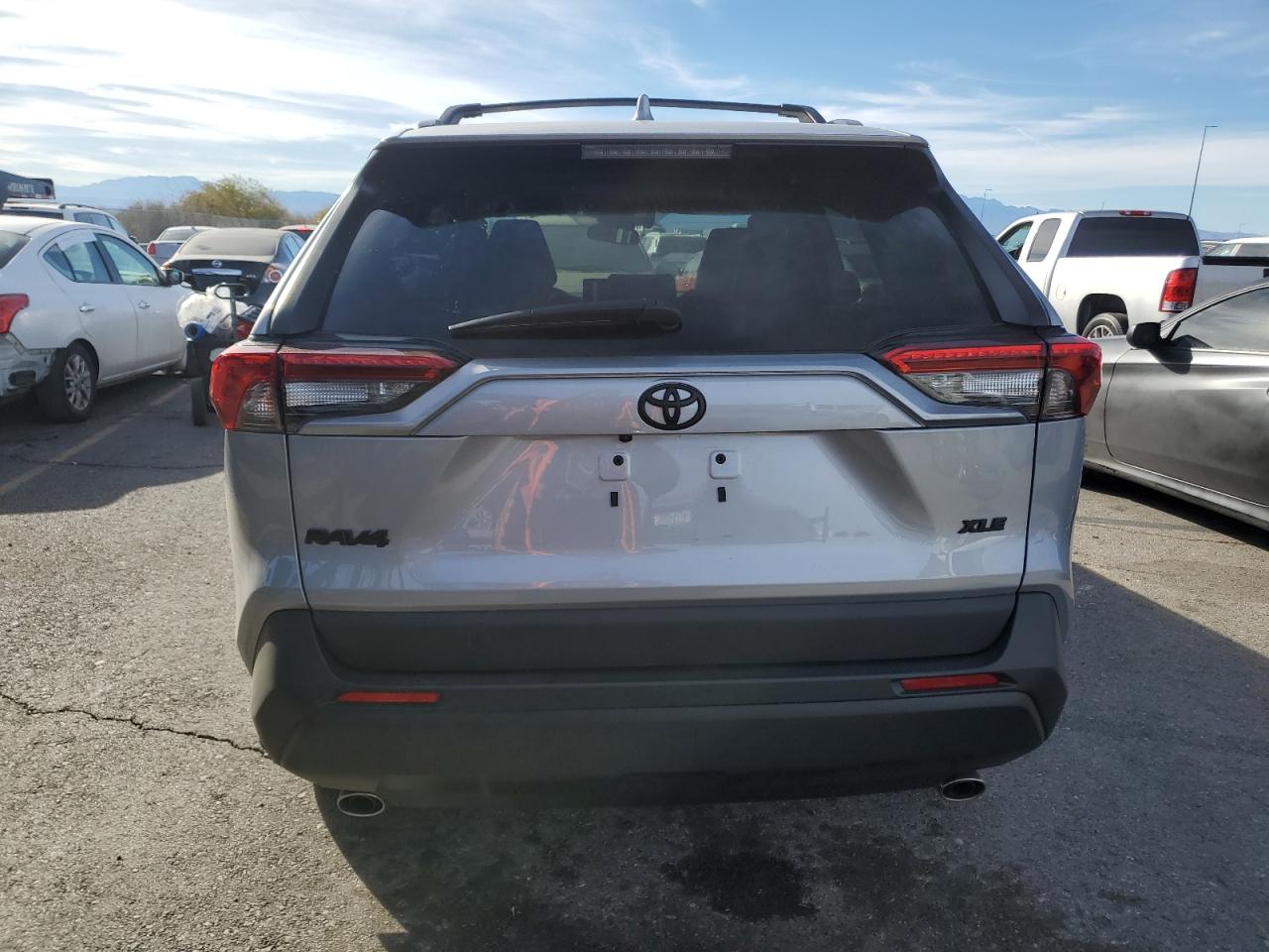 2024 Toyota RAV 4 - Image 6