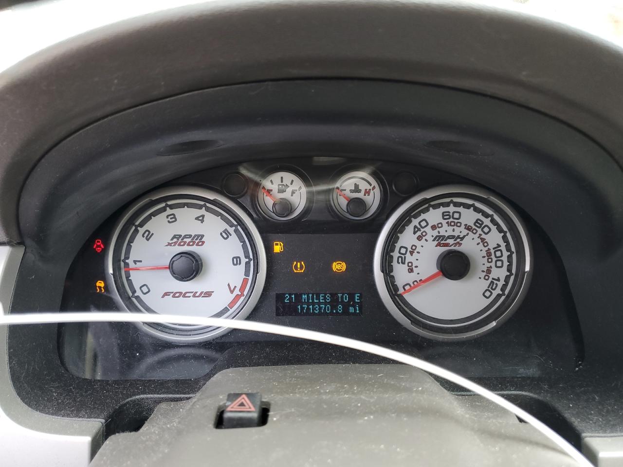 2011 Ford Focus - Image 9