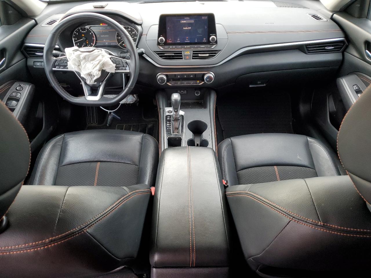 2020 Nissan Altima - Image 8