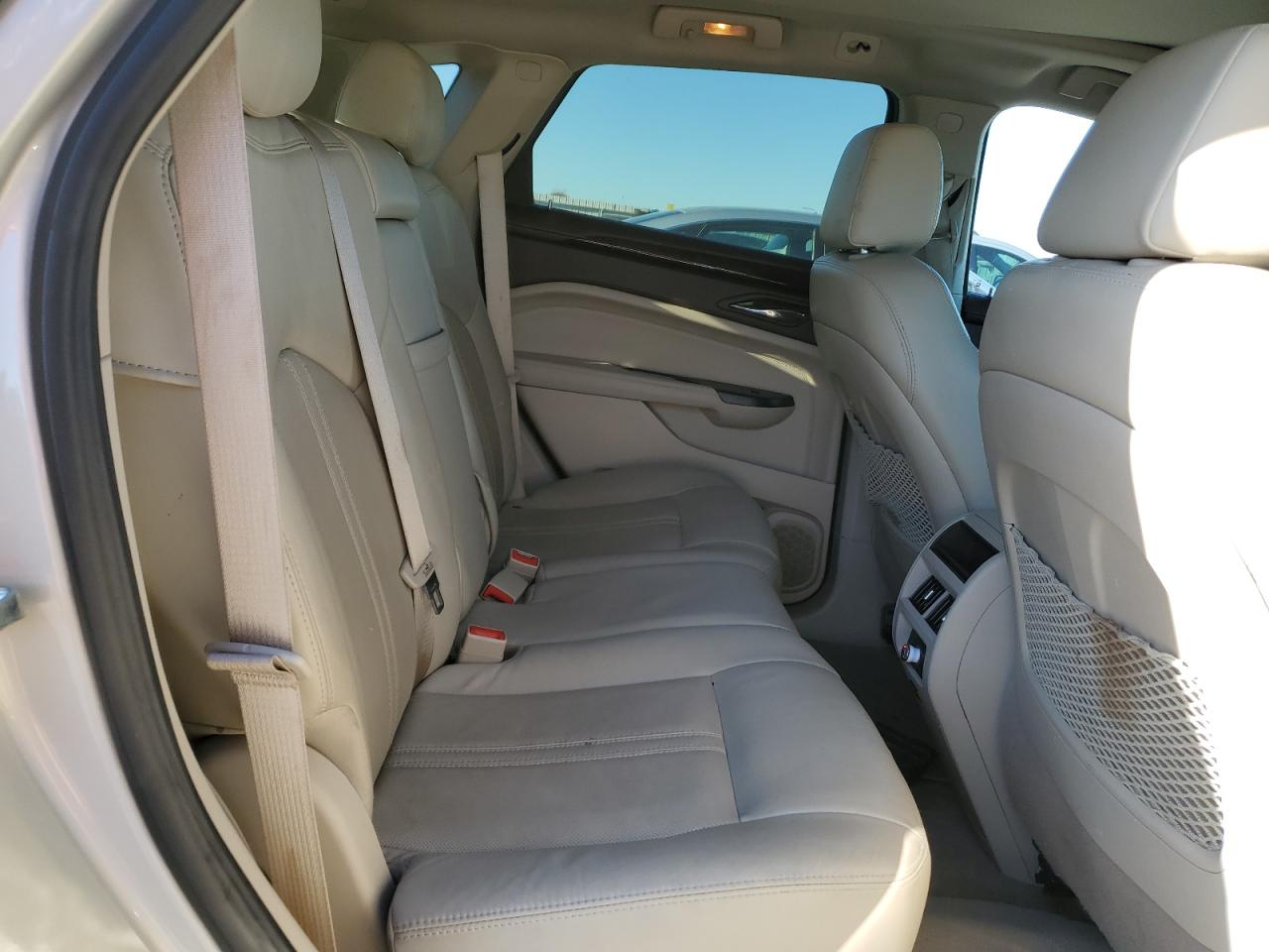 2015 Cadillac SRX - Image 11