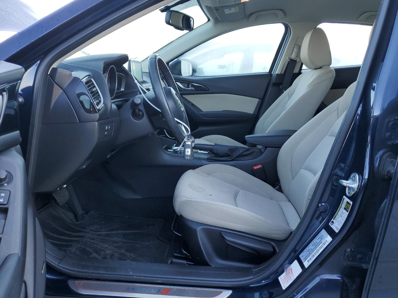 2014 Mazda 3 - Image 7