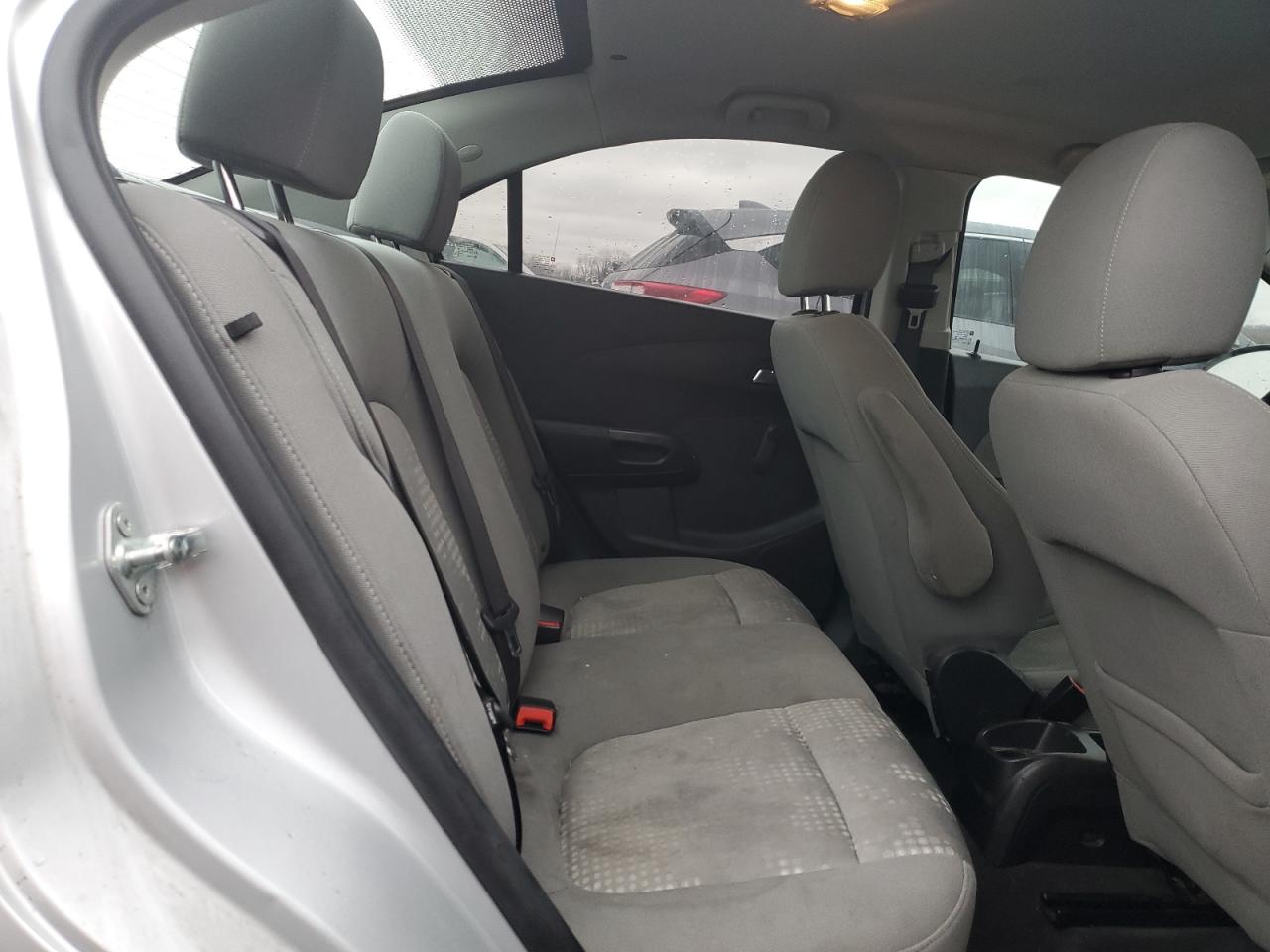 2012 Chevrolet Sonic - Image 10