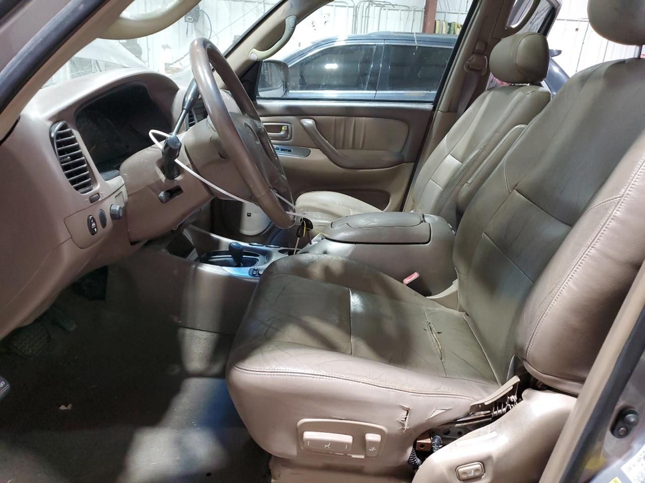 2001 Toyota Sequoia - Image 7